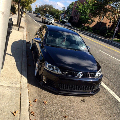 Spojler pod nárazník lipa Volkswagen Jetta 6 GLI carbon look