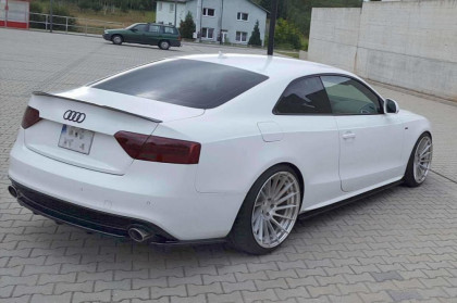 Splitter zadní, prostřední Audi A5 S-Line facelift 11-15 (se žebry)  carbon look