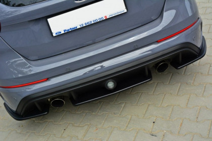Splitter zadní, prostřední Ford Focus MK3 RS 2015 černý lesklý plast