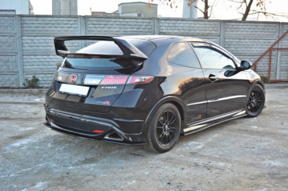 Splitter zadní, prostřední Honda Civic VIII Type-S/R (Bez žeber) 06-11 carbon look