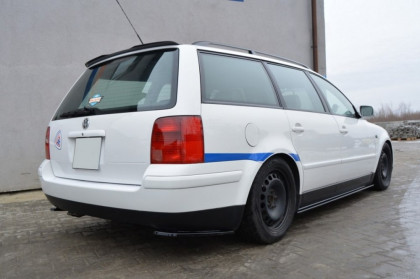 Splittery zadní boční VW Passat B5 kombi 1996-2005 černý lesklý plast