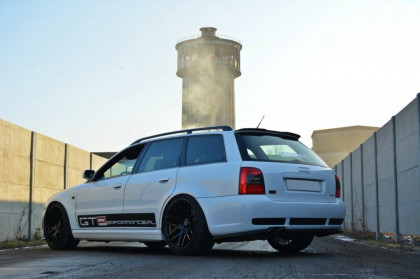 Střešní spoiler Maxton Audi RS4 B5 Avant carbon look