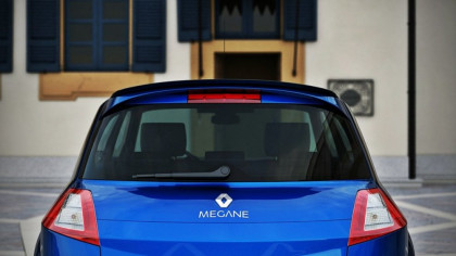 Střešní spoiler Maxton Renault Megane II RS carbon look