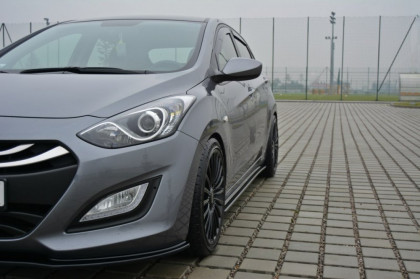 Prahové lišty Hyundai i30 mk.2 11-17 černý lesklý plast