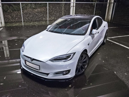 Prahové lišty Tesla Model S Facelift 16- černý lesklý plast