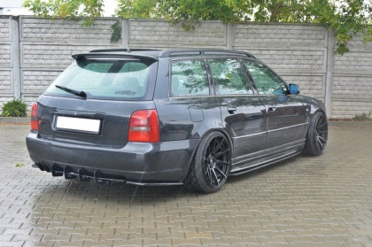 Splittery zadní, boční AUDI S4 B5 Avant 97-01 carbon look