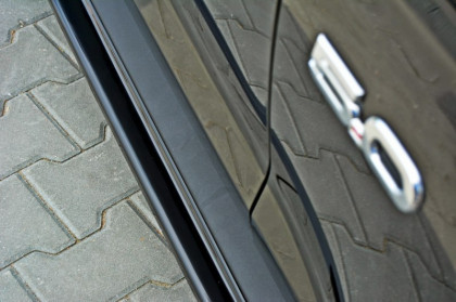 Boční prahy FORD MUSTANG MK6 GT 2014- černý lesklý plast