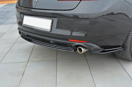 Splitter zadní, prostřední Renault Laguna mk 3 Coupe 08-15 černý lesklý plast