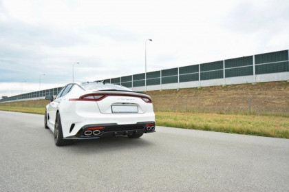 Zadní difuzor KIA STINGER GT 17- černý lesklý plast