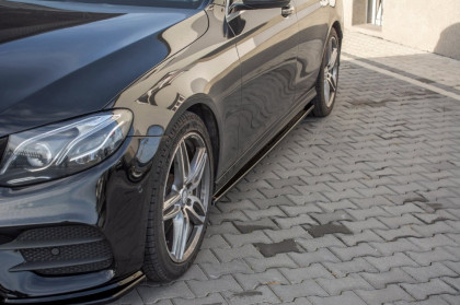 Prahové lišty Mercedes-Benz E43 AMG / AMG-Line W213 černý lesklý plast