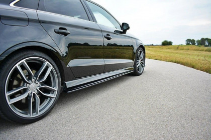 Prahové lišty Audi S3 / A3 S-Line 8V / 8V FL Sedan černý lesklý plast