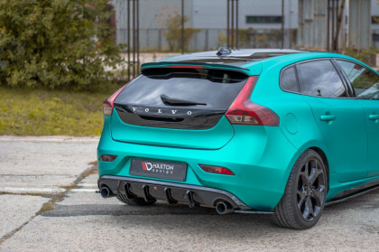 Prodloužení střešního spojleru Volvo V40 R-Design černý lesklý plast