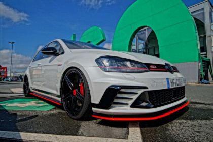 Prahové lišty VW GOLF Mk7 GTI CLUBSPORT 2016- 2017 černý lesklý plast