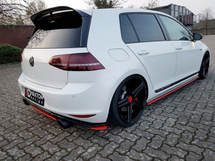 Difuzor zadního nárazníku střední VW GOLF Mk7 GTI CLUBSPORT 2016- 2017 černý lesklý plast