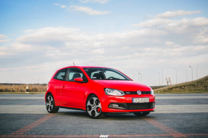 Prahové lišty VOLKSWAGEN POLO MK5 GTI 6R FACELIFT (2010 - 2014) černý lesklý plast