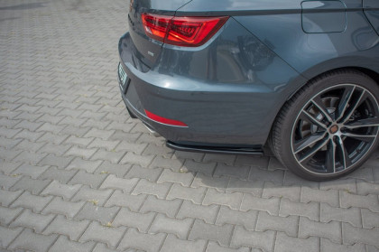 Splittery zadní boční Seat Leon Mk3 Cupra ST Facelift černý lesklý plast