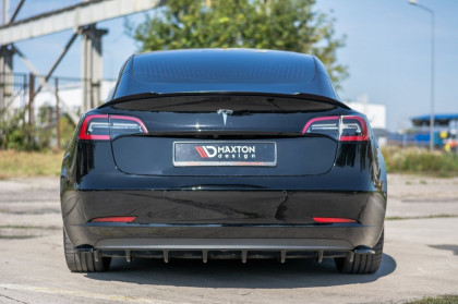 Difuzor zadního nárazníku Tesla Model 3 2017- černý lesklý plast
