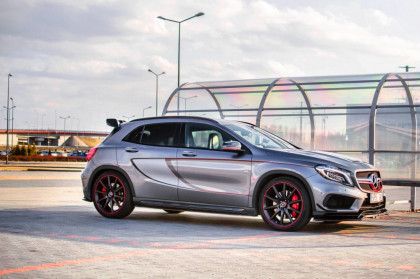 Prahové lišty MERCEDES-BENZ GLA 45 AMG SUV (X156) (2014-2017)  carbon look