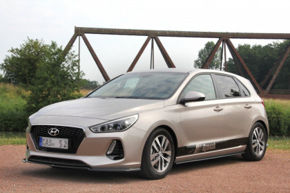 Spojler pod nárazník lipa V.1 HYUNDAI I30 MK3 HATCHBACK (2017 -  )  černý lesklý plast