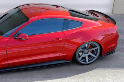 Splittery zadní boční Ford Mustang Mk6 2014-2017 černý lesklý plast