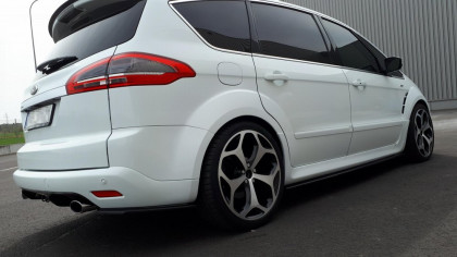 Prahové lišty FORD S-MAX TITANIUM 2010-2015 černý lesklý plast