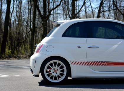 Prodloužení střešního spojleru FIAT 500 ABARTH MK1 2008- 2012 černý lesklý plast