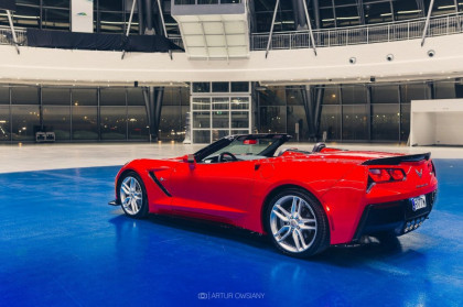 Splittery zadní boční CHEVROLET CORVETTE C7 2013- černý lesklý plast