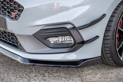 Spojler pod nárazník lipa V.2 Ford Fiesta Mk8 ST černý lesklý plast