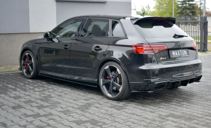 Prahové lišty Audi RS3 8V FL Sportback černý lesklý plast
