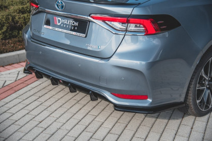 Difuzor zadního nárazníku Toyota Corolla XII Sedan 2019- černý lesklý plast