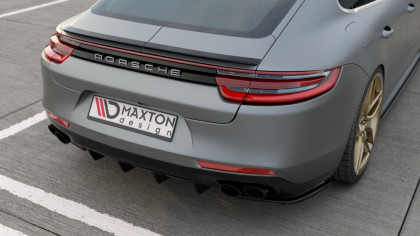 Difuzor zadního nárazníku Porsche Panamera Turbo / GTS 971 černý lesklý plast