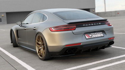 Difuzor zadního nárazníku Porsche Panamera Turbo / GTS 971 černý lesklý plast