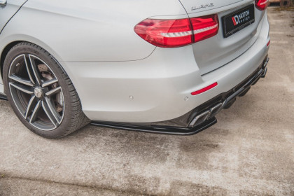 Splittery zadní boční Mercedes-Benz E63 AMG kombi S213 černý lesklý plast