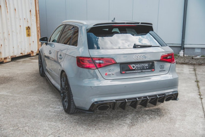 Difuzor zadního nárazníku Audi RS3 8V Sportback černý lesklý plast