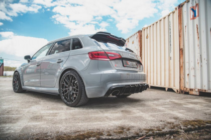 Difuzor zadního nárazníku Audi RS3 8V Sportback černý lesklý plast