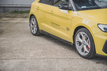 Prahové lišty Audi A1 S-Line GB černý lesklý plast