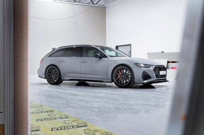 Spojler pod nárazník lipa V.1 Audi RS6 C8 černý lesklý plast