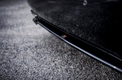 Spoiler zadního nárazníku Lexus LS Mk4 Facelift černý lesklý plast