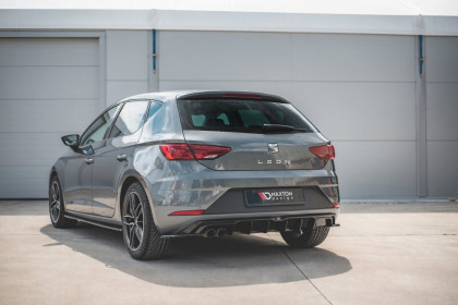 Difuzor zadního nárazníku SEAT Leon Mk3 FR Facelift černý lesklý plast