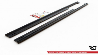 Prahové lišty Audi A8 Long D4 černý lesklý plast