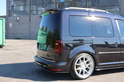 Prodloužení spoileru Volkswagen Caddy Mk.4 carbon look