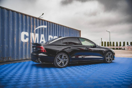 Prodloužení spoileru Volvo S60 R-Design Mk3 černý lesklý plast