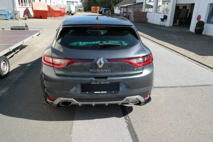 Splittery zadní boční Renault Megane Mk.4 GT-Line černý lesklý plast