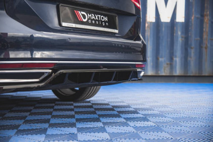 Spoiler zadního nárazníku Volkswagen Passat B8 se žebry carbon look