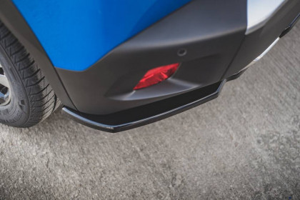 Spoiler zadního nárazníku Peugeot 2008 Mk2 se žebry černý lesklý plast