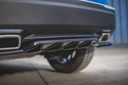 Spoiler zadního nárazníku Peugeot 2008 Mk2 se žebry černý lesklý plast