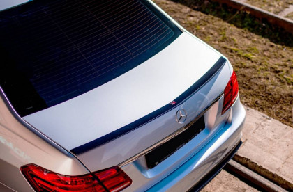 Prodloužení spoileru Mercedes-Benz E63 AMG Sedan W212 Facelift carbon look