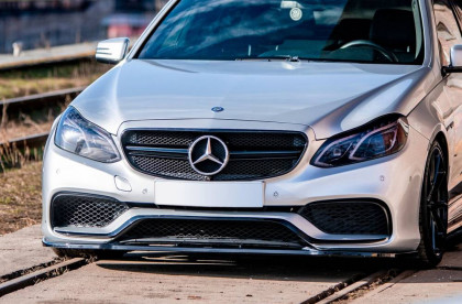 Spojler pod nárazník lipa Mercedes-Benz E63 AMG Sedan W212 Facelift černý lesklý plast