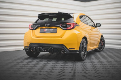 Difuzor zadního nárazníku Toyota GR Yaris Mk4 černý lesklý plast