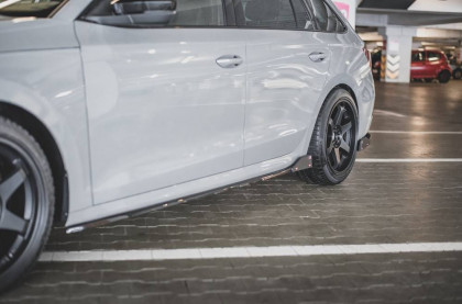 Prahové lišty + Flaps V.2 Škoda Octavia RS Mk4 černý lesklý plast